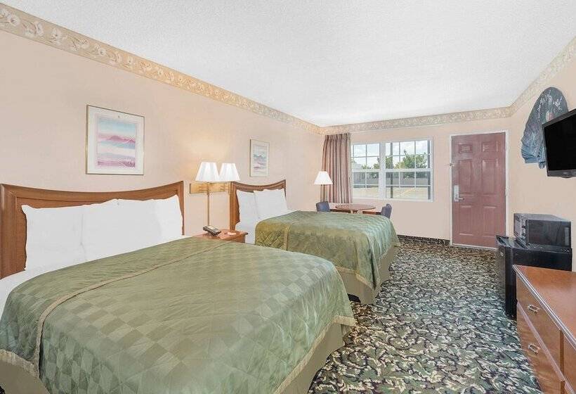 בית מלון כפרי Knights Inn & Suites By Sonesta Pecos