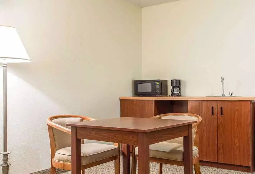 فندق Quality Inn & Suites