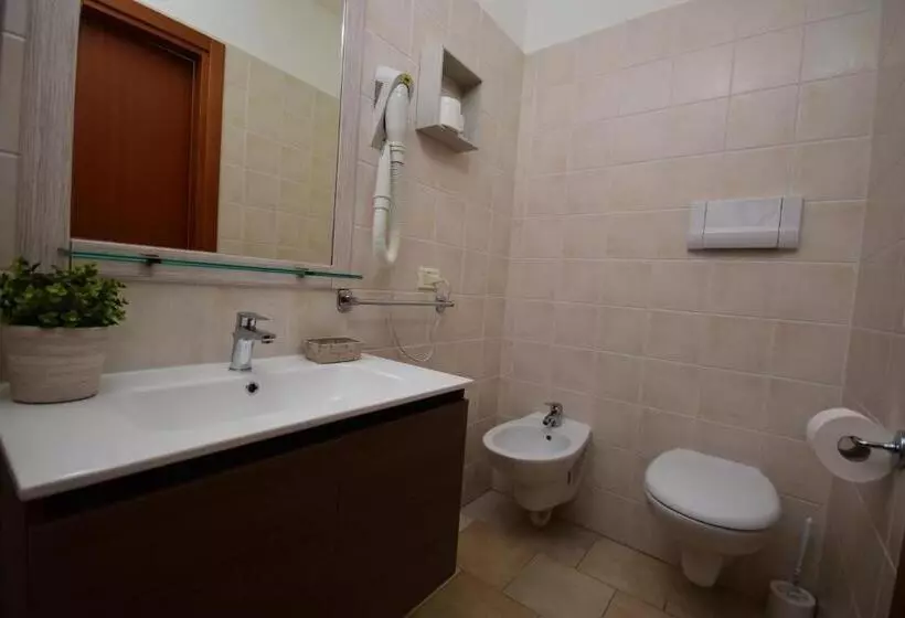 Otel E Appartamenti La Solaria