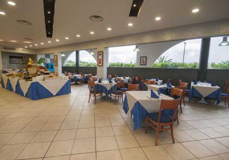 בית מלון כפרי Sairon Village