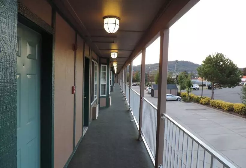 ホテル Sweet Breeze Inn Grants Pass
