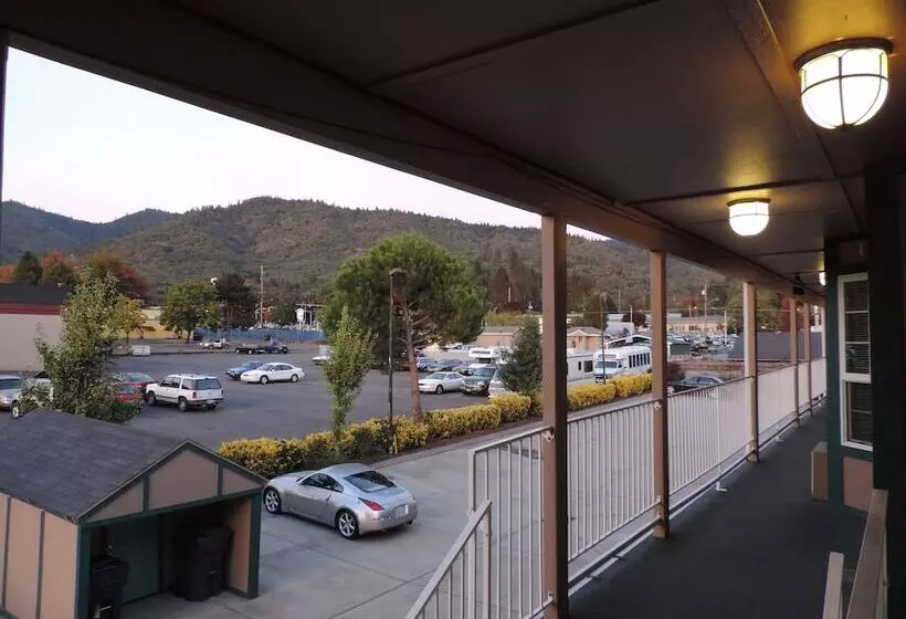 ホテル Sweet Breeze Inn Grants Pass