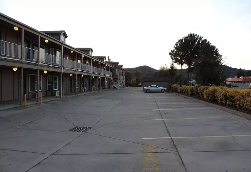 ホテル Sweet Breeze Inn Grants Pass