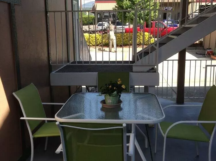 ホテル Sweet Breeze Inn Grants Pass