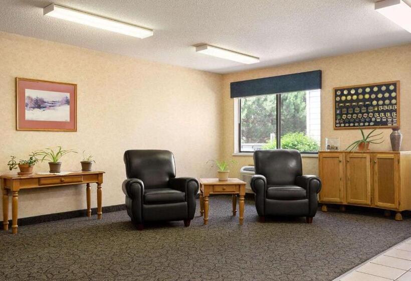 בית מלון כפרי Travelodge By Wyndham Morrill