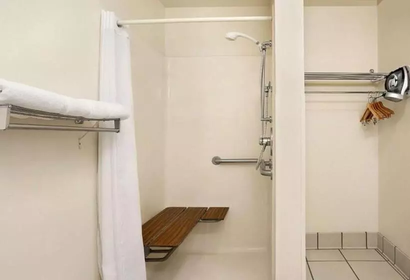 ホテル Travelodge By Wyndham Morrill