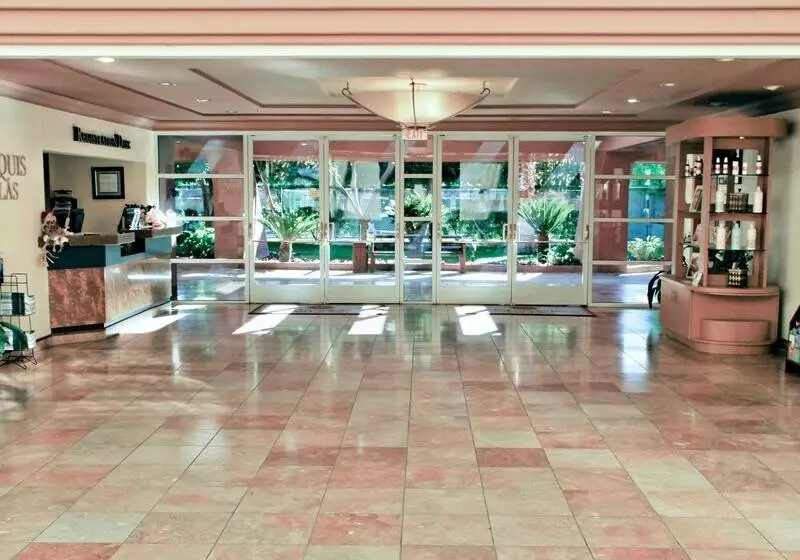 Marquis Villas Resort