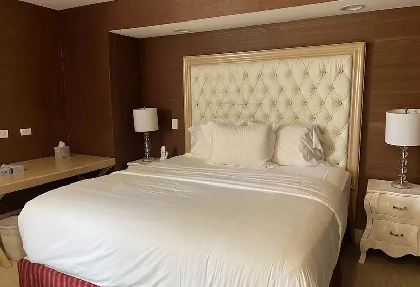 모텔 Rocky River Inn