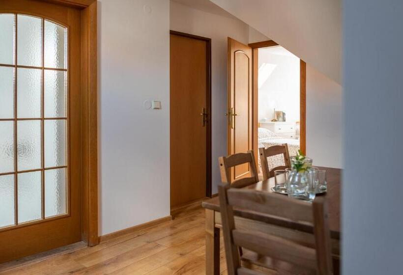 Albergue Dobrý Kanec   Hostinec