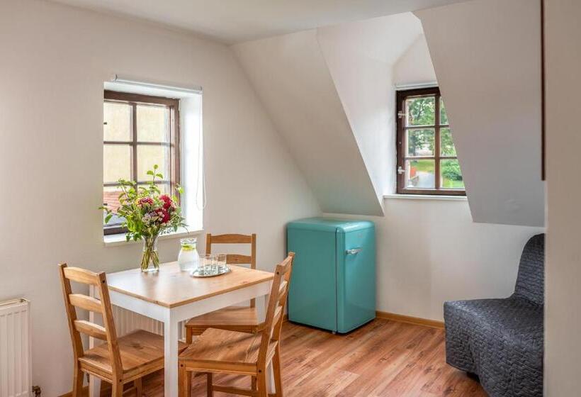 Albergue Dobrý Kanec   Hostinec