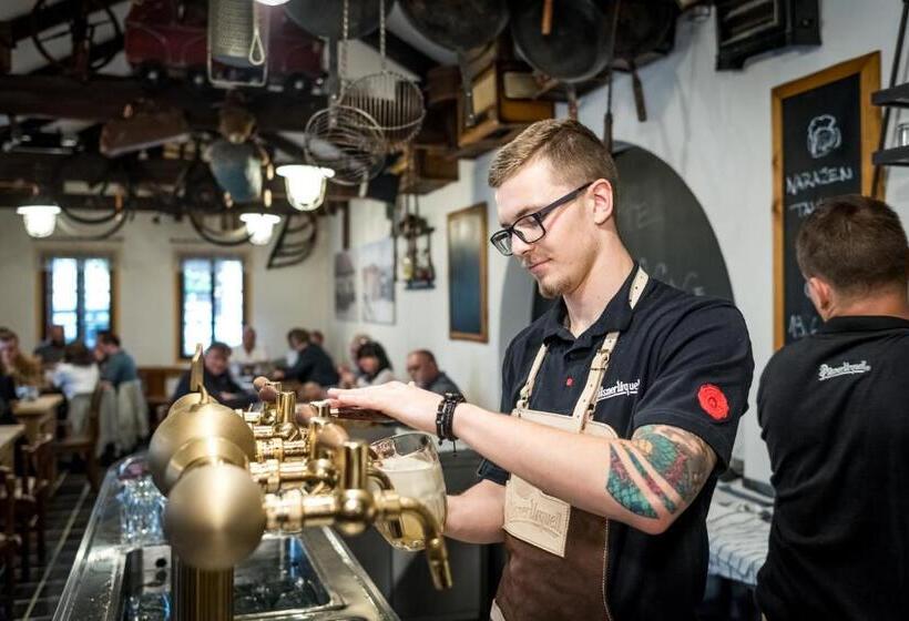 Albergue Dobrý Kanec   Hostinec