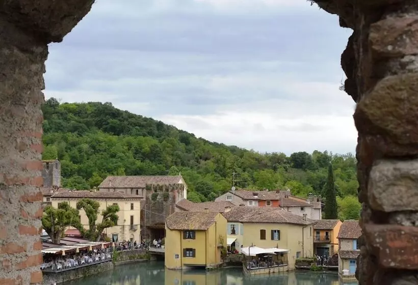 Aamiaismajoitus (B&B) Borgo Stazione Bike Inn