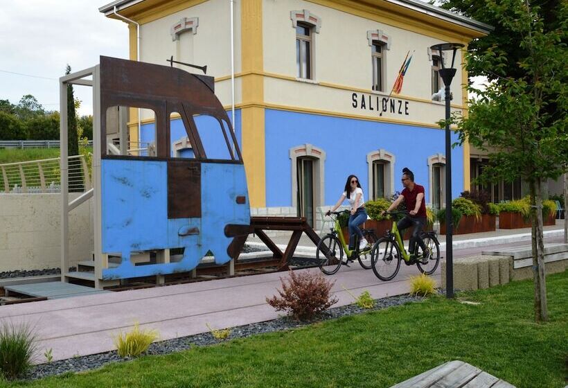 مبيت وإفطار Borgo Stazione Bike Inn