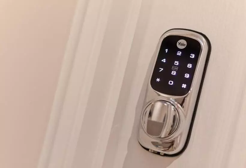 ベッドアンドブレックファースト Tithe Barn   Self Check In