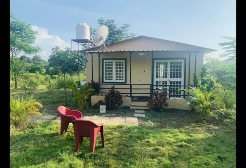 ホテル Bimalfarm At Koroli Hills