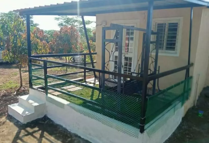 ホテル Bimalfarm At Koroli Hills