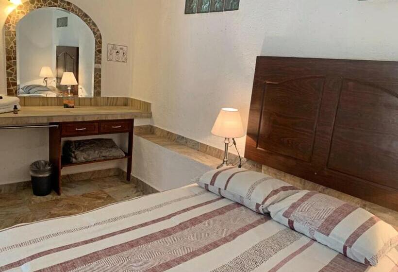 Hotel La Buena Suerte