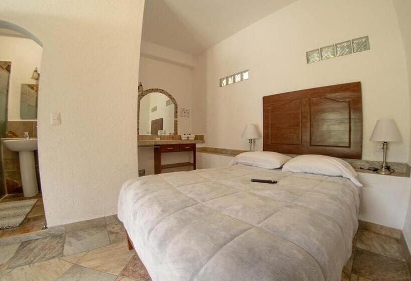 Hotel La Buena Suerte