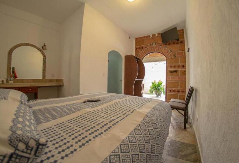 Hotel La Buena Suerte