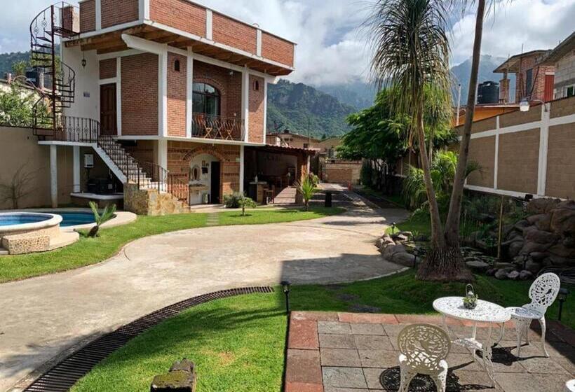 Hotel La Buena Suerte