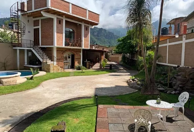 هتل La Buena Suerte