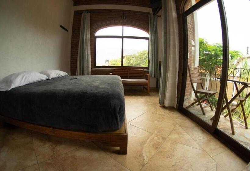 Hotel La Buena Suerte