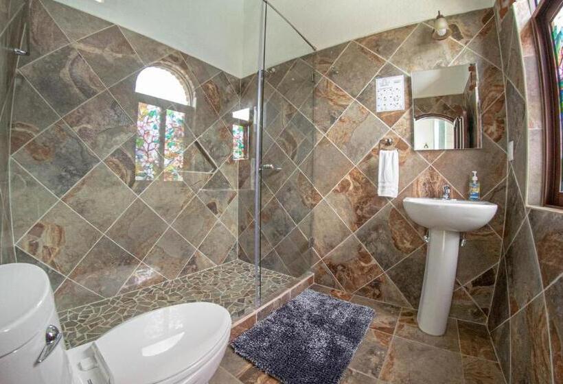 Hotel La Buena Suerte