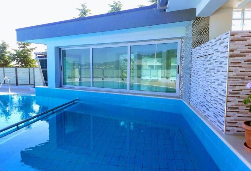 בית מלון כפרי Luander