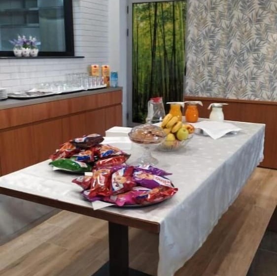 בית מלון כפרי Luander