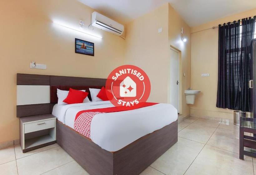 فندق Oyo 49965 Golden Residency