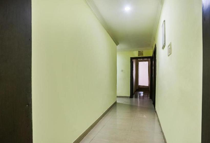 Hotel Spot On 44548 G9