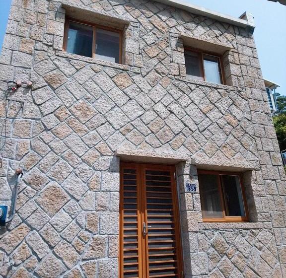 Pension (Hôtel basse catégorie) Jinsha Haiyunbian I Homestay