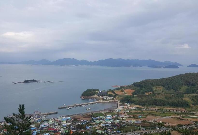 リゾートホテル Medi Pension