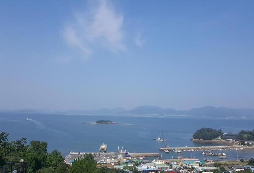 リゾートホテル Medi Pension