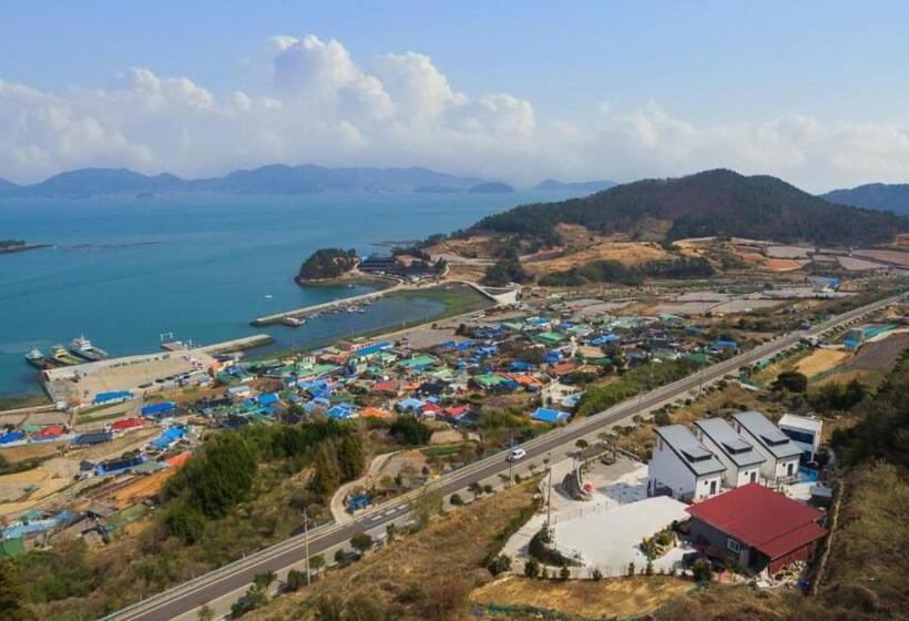 リゾートホテル Medi Pension