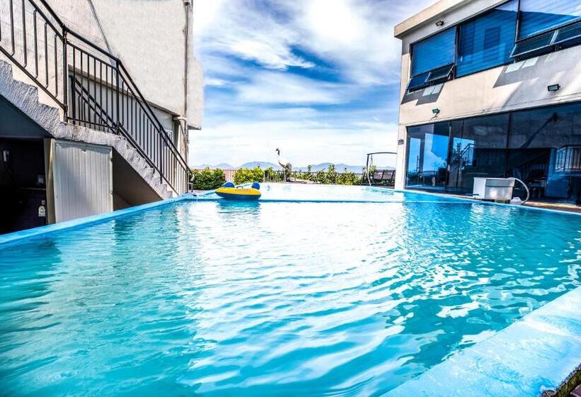 リゾートホテル Medi Pension