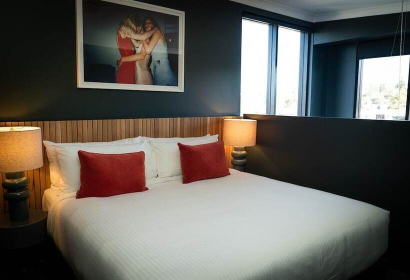 The Blue Hotel Bondi