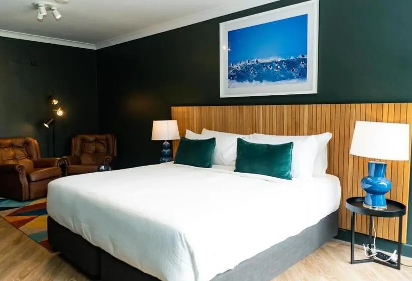The Blue Hotel Bondi