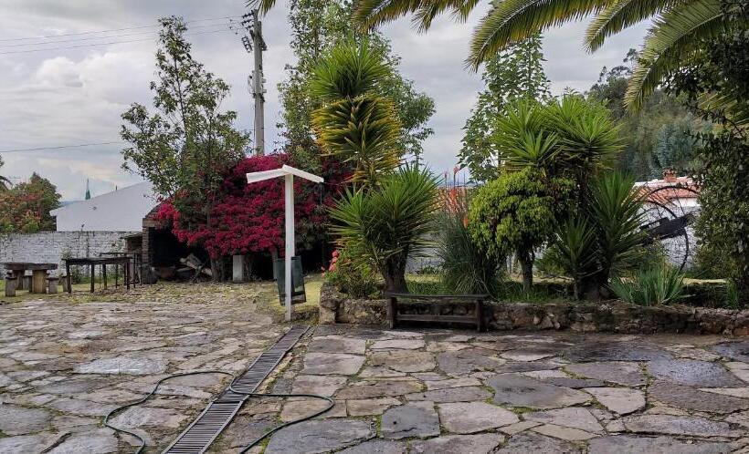 הוסטל Hostal Complejoturístico Santa Isabel