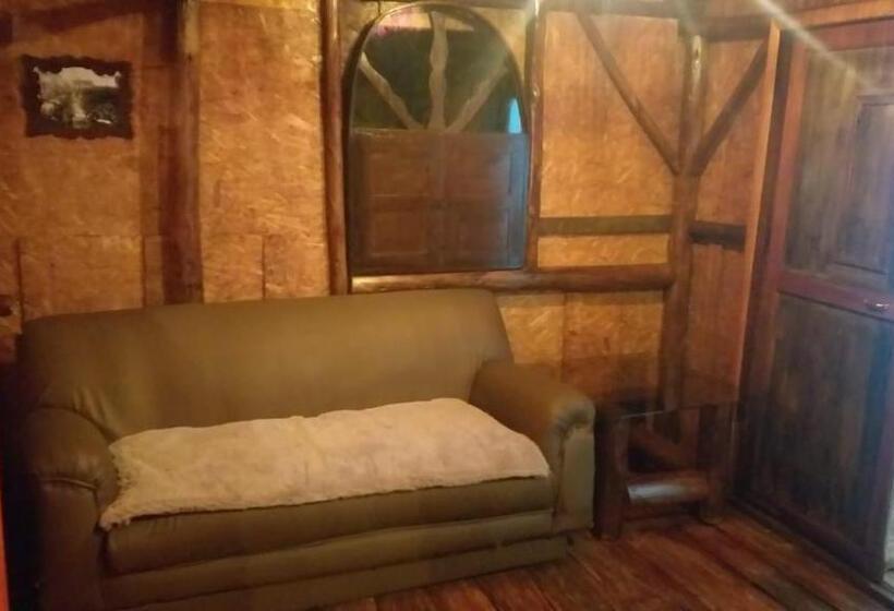 הוסטל Hostal Complejoturístico Santa Isabel