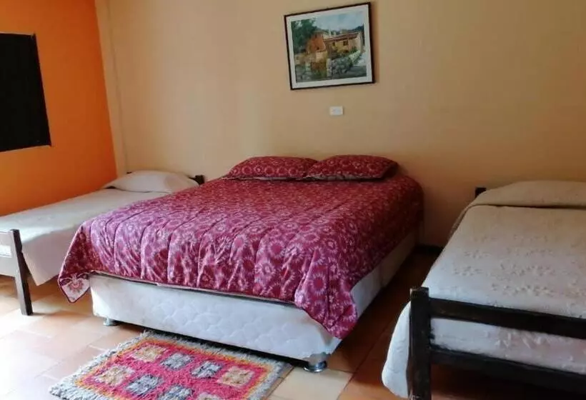 ユースホステル Hostal Complejoturístico Santa Isabel