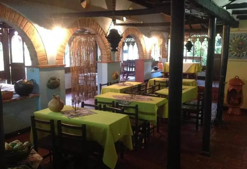 ユースホステル Hostal Complejoturístico Santa Isabel