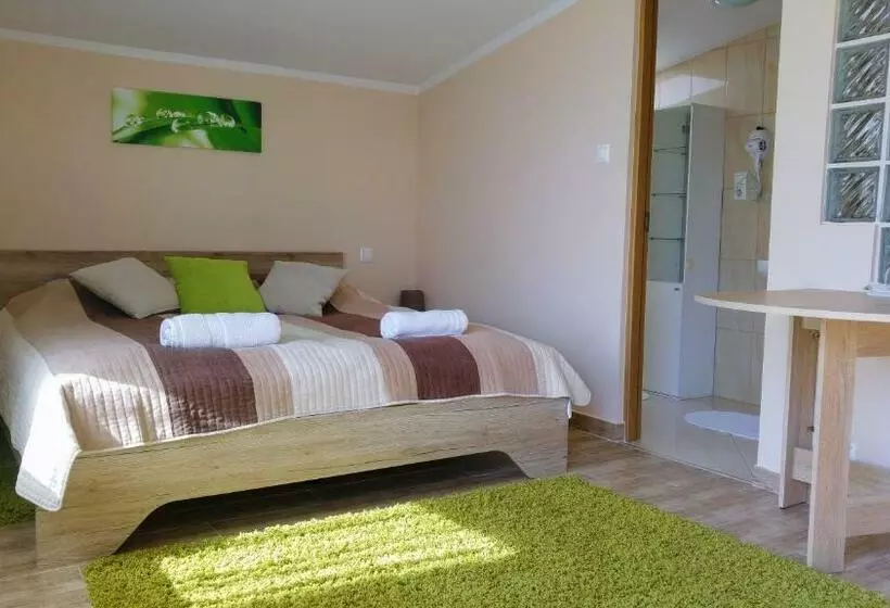 Aamiaismajoitus (B&B) Bundics Vendégházak