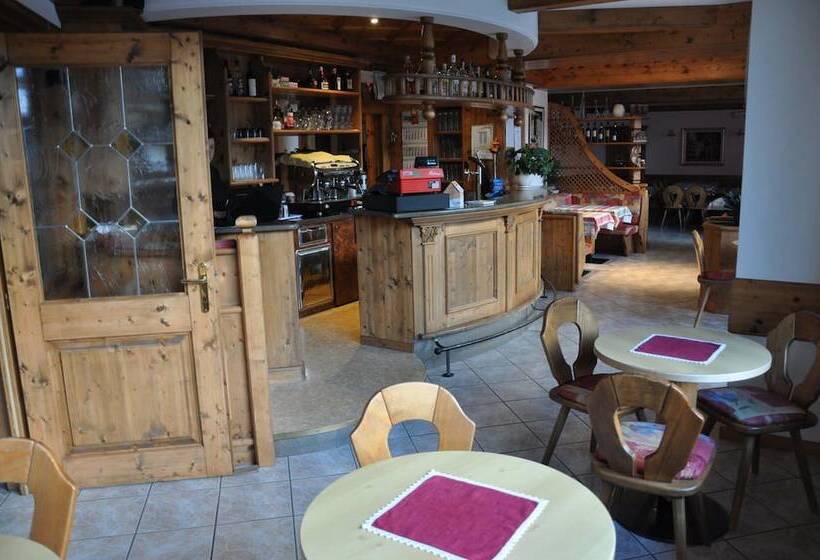 Hotel Albergo Dolomiti