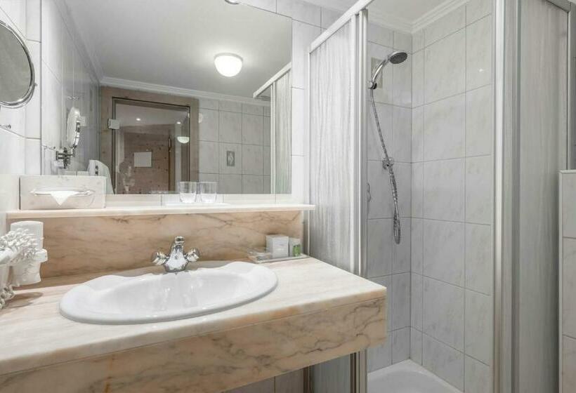 فندق Bellevue   4 Sterne Superior