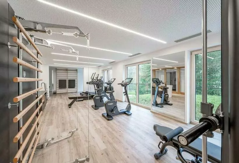 Hotelli Bellevue   4 Sterne Superior