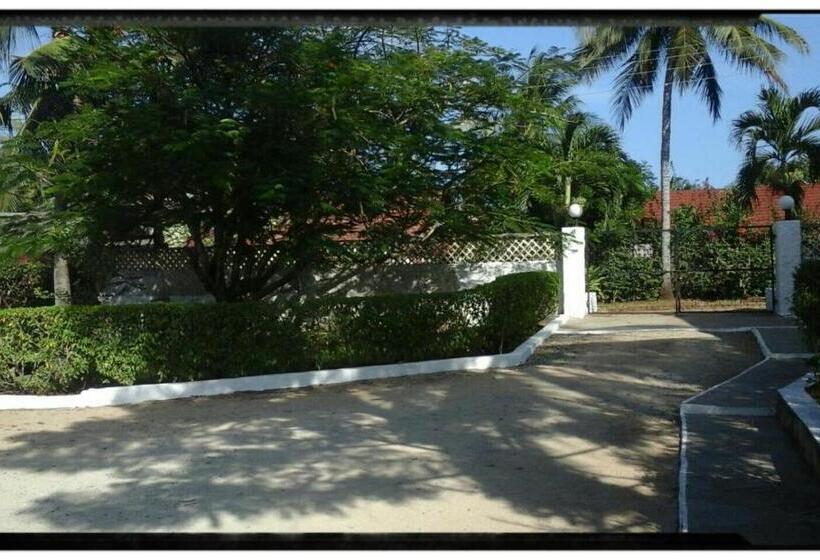 هتل Glory Ocean Villas Diani