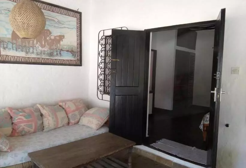 هتل Glory Ocean Villas   Diani