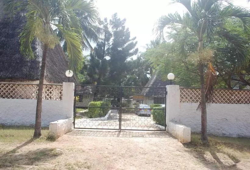 هتل Glory Ocean Villas   Diani