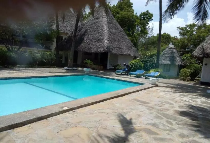 هتل Glory Ocean Villas   Diani